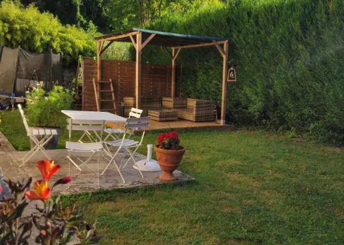 Au Bord De L Eau ベッド・アンド・ブレックファスト